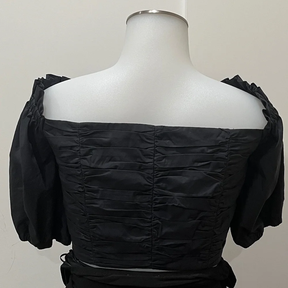 Tops - Picture 2 of 3